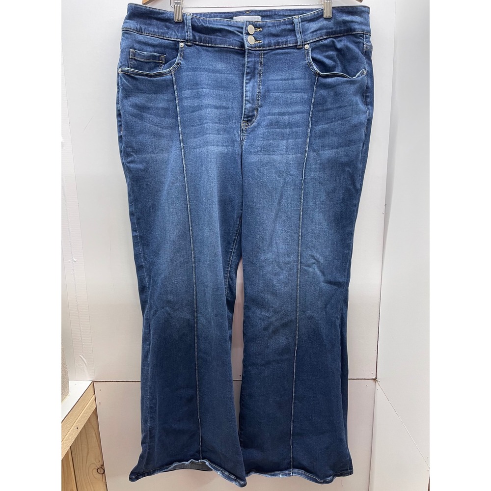 Lane Bryant Women 22 Blue Seam Front Flare Leg Jeans Medium Wash Stretch
